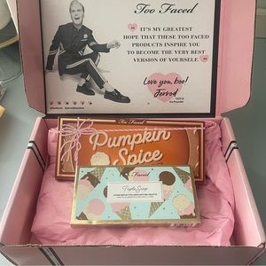 Too Faced Bundle: Pumpkin Spice Palette and Triple Scoop Highlighter
